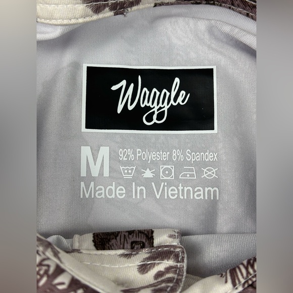 Waggle | Men's Grizz Polo | Men’s Size Medium - Picture 5 of 8